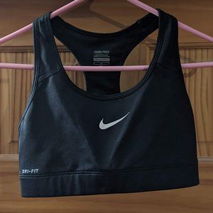 NIKE Dri-Fit Sports Bra - Black - Medium